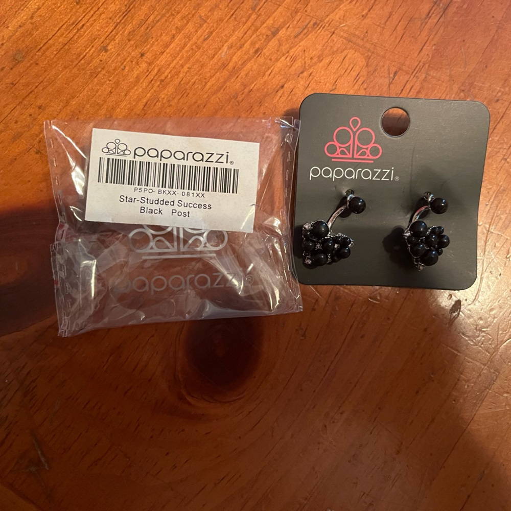 Paparazzi earrings 3/$12